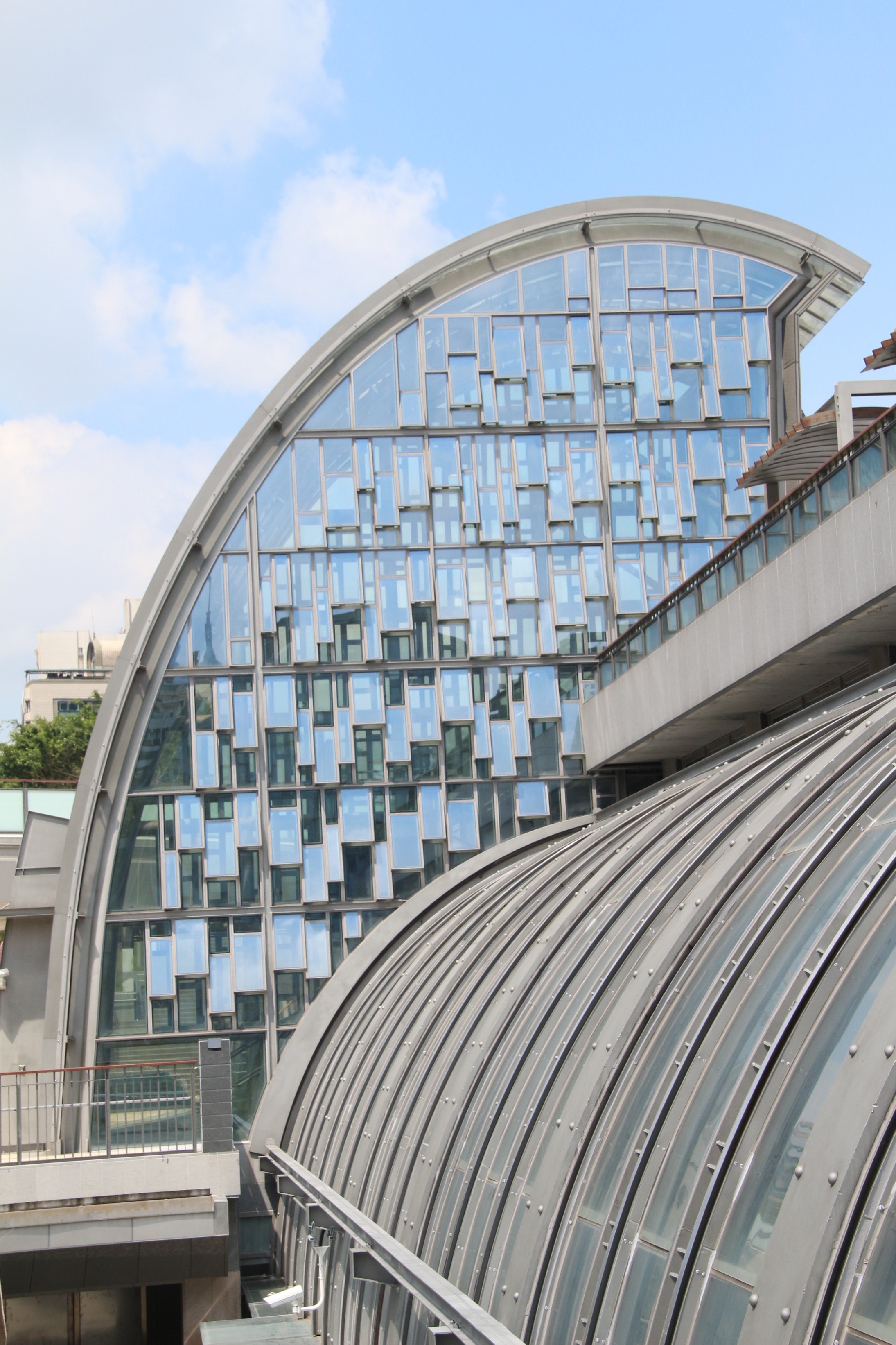 台北信義區捷運站 結構玻璃系統